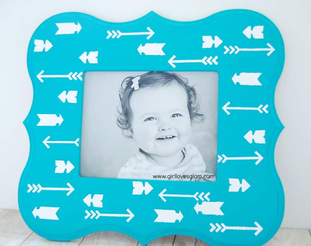 Arrow print stenciled picture frame on www.girllovesglam.com #easy #tutorial #diy #stencil