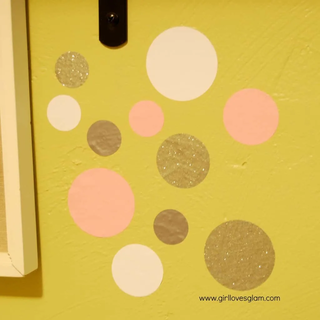 DIY Polka Dot Confetti Wall via www.girllovesglam.com #decor #tutorial