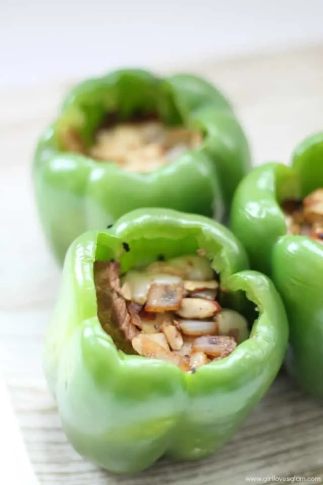 Healthy Steak Stuffed Bell Pepper Recipe on www.girllovesglam.com