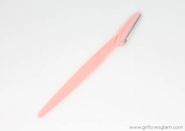 Tinkle Razor on www.girllovesglam.com #SkintimateStars