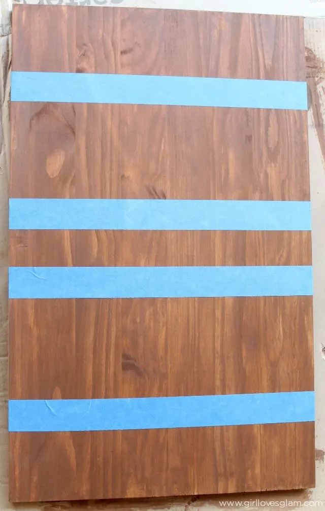 How to stain wood in stripes on www.girllovesglam.com