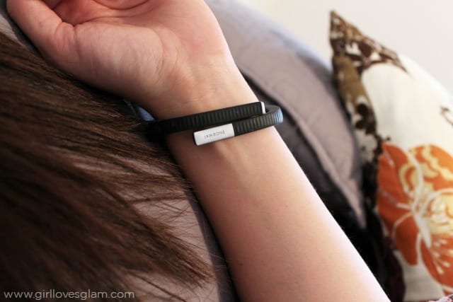 Up24 by Jawbone Health Band on www.girllovesglam.com