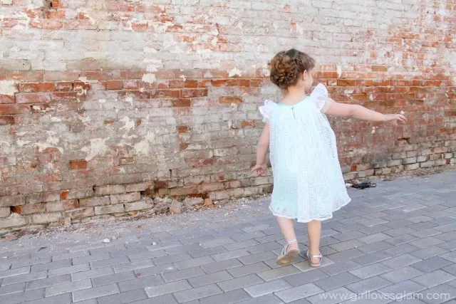 Toddler Easter Dress and Shoes on www.girllovesglam.com