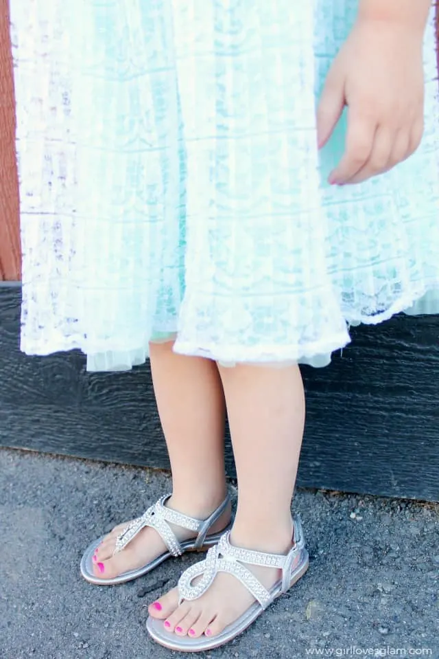 Toddler Jewel Sandals on www.girllovesglam.com