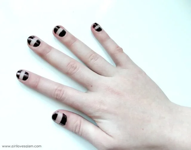 43 Hand Poses for Nail Art Photos - YouTube