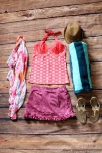 Summer Swim Essentials on www.girllovesglam.com