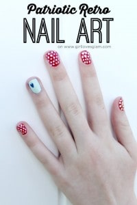 Patriotic Retro Nail Art. 4th of July Nail Art on www.girllovesglam.com