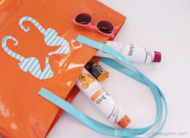 Summer Beauty Beach Bag on www.girllovesglam.com