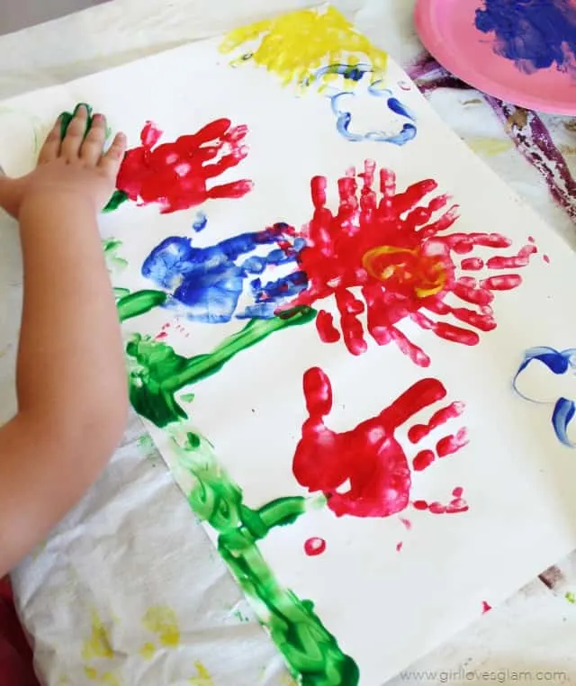 Finger Painting with Lili Activity Book – Schifferbooks
