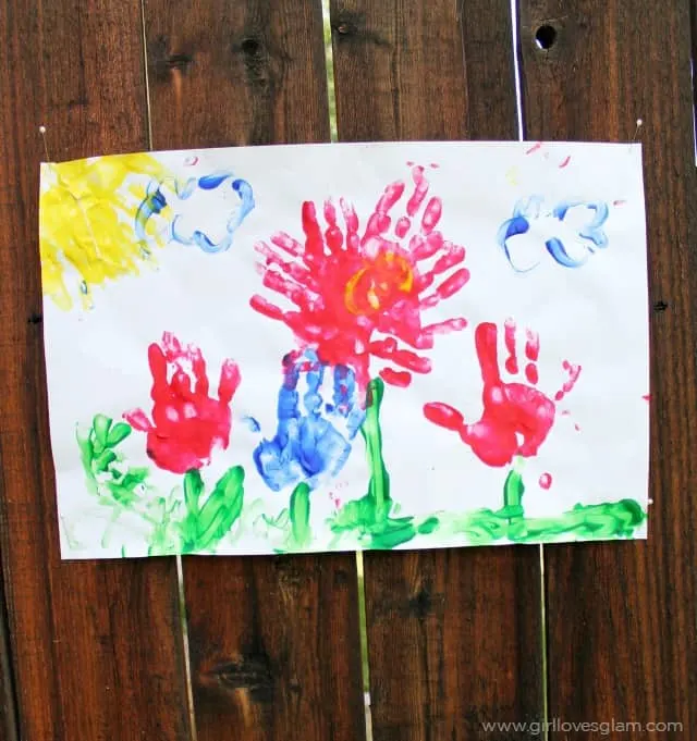Summer Flower Finger Painting on www.girllovesglam.com