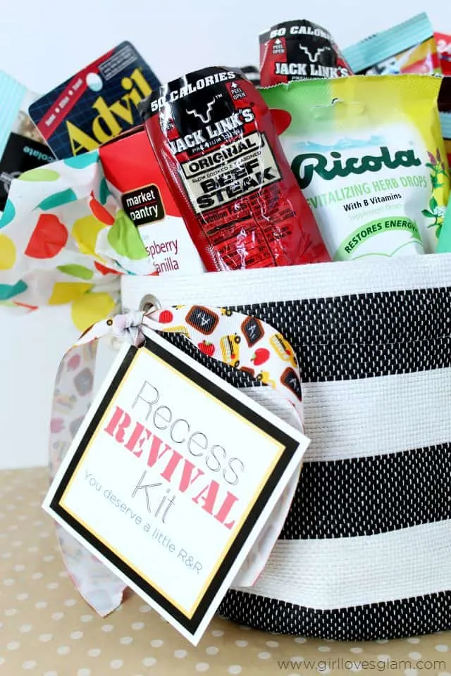 Teacher Gift Idea Recess Revival Kit on www.girllovesglam.com #swissherbs