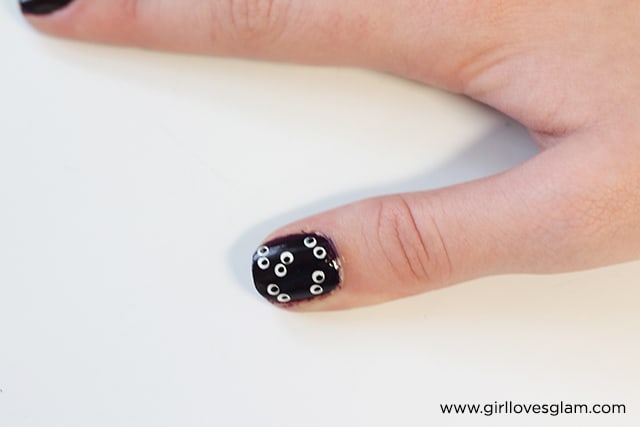 Easy Halloween Nail Art - Girl Loves Glam