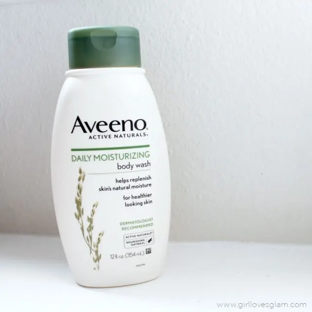 Aveeno Moisturizing Body Wash on www.girllovesglam.com