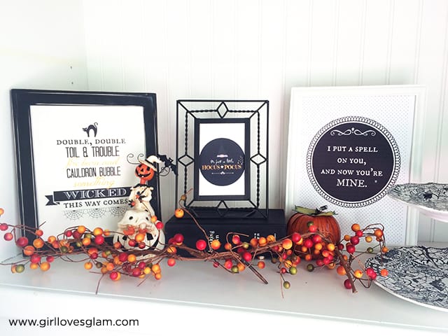 Halloween Printable Hocus Pocus Spell Printables on www.girllovesglam.com