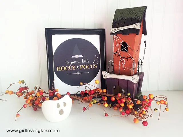 Hocus Pocus Halloween Printable on www.girllovesglam.com