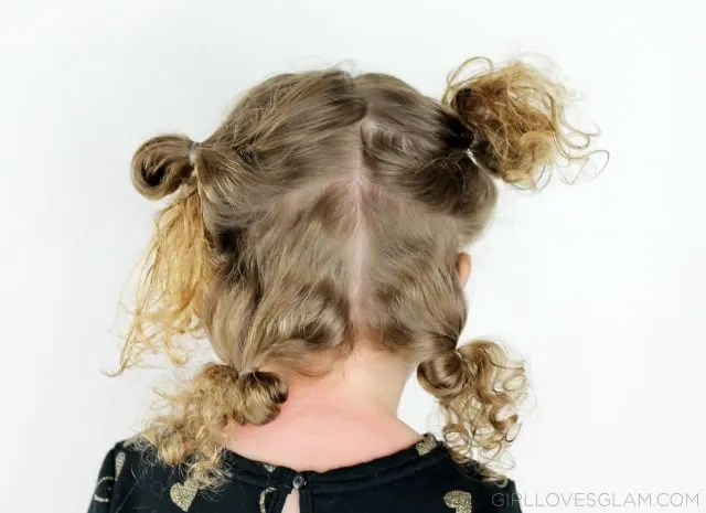 Easy Little Girl Hairstyle on www.girllovesglam.com