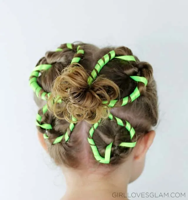 Little Girl St. Patrick's Day Hairdo on www.girllovesglam.com