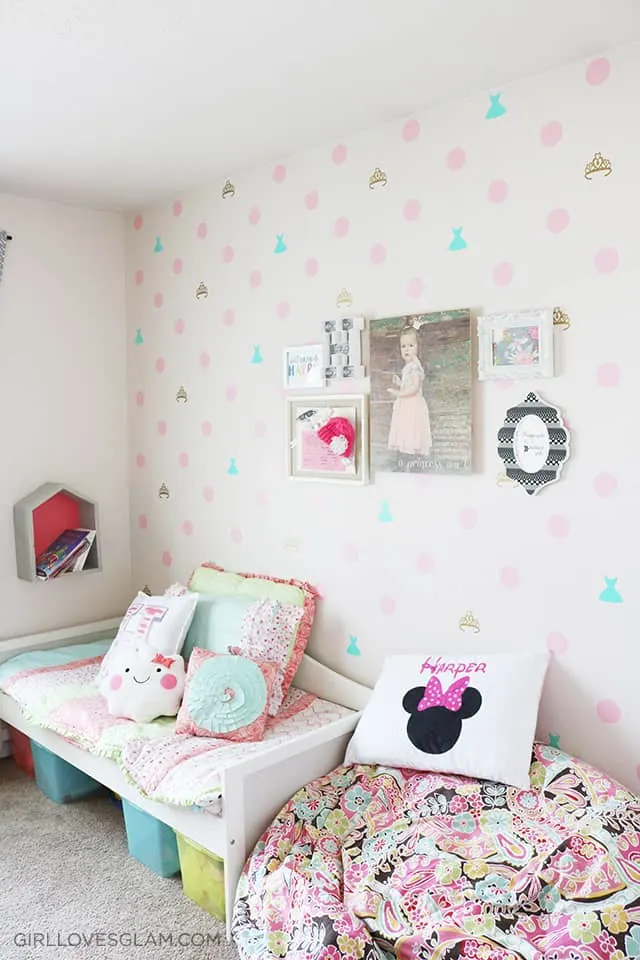 Bright and Colorful Little Girl's Bedroom on www.girllovesglam.com