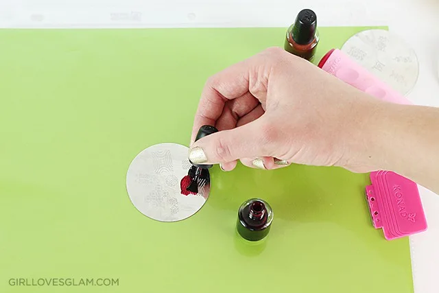How to do Nail Polish Stamps on www.girllovesglam.com