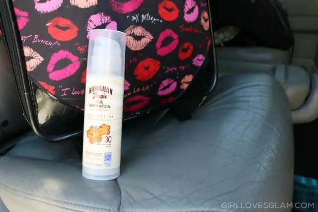 Hawaiian Tropic Sunscreen on www.girllovesglam.com