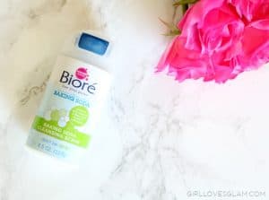 Biore Baking Soda Cleansing Scrub on www.girllovesglam.com