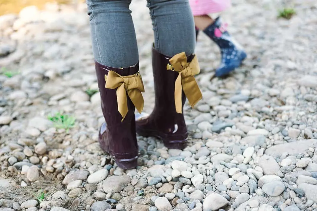 Rain Boots with Bows on www.girllovesglam.com