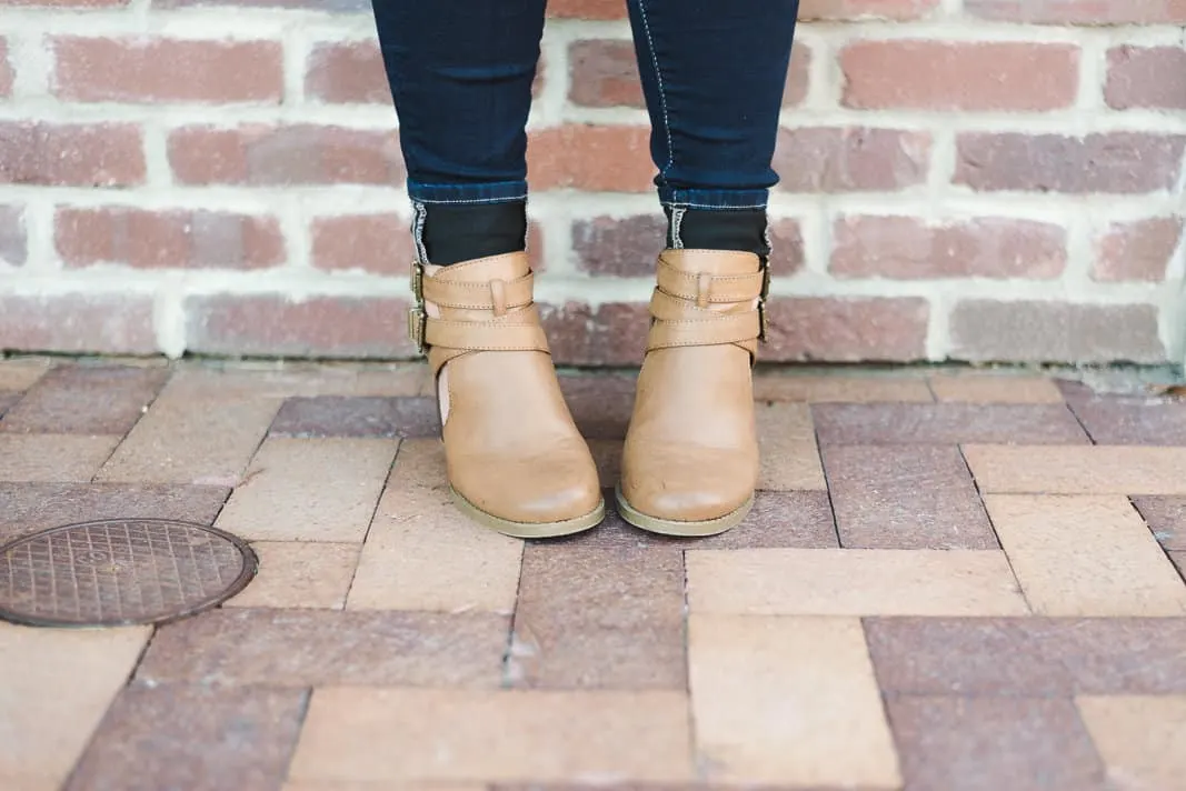 Cute Fall Ankle Booties on www.girllovesglam.com