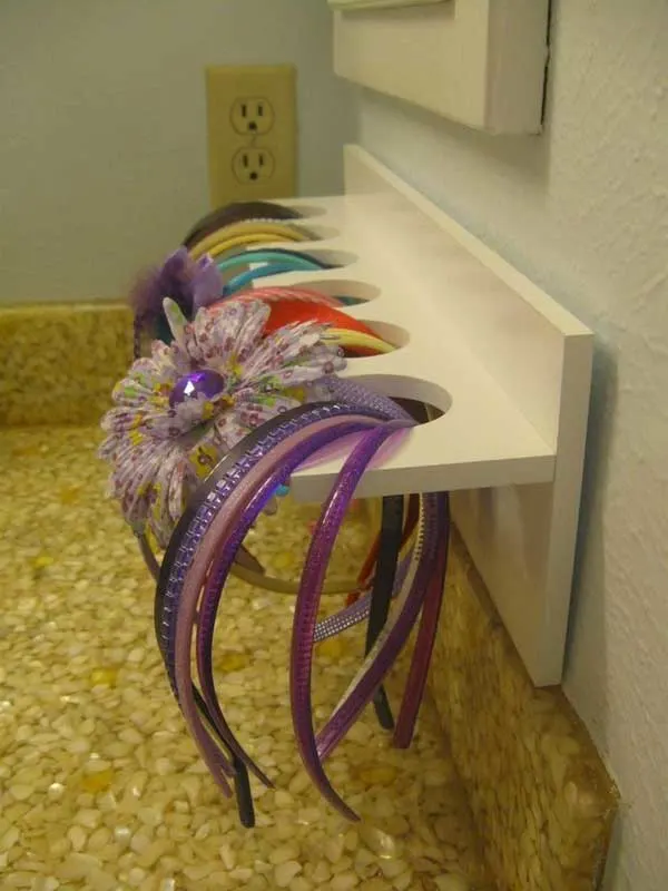 Headband Organizer on www.girllovesglam.com