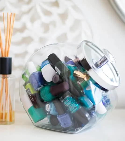 Nail Polish Organization Cookie Jar on www.girllovesglam.com