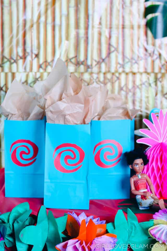 Moana Birthday Party Goodie Bags on www.girllovesglam.com