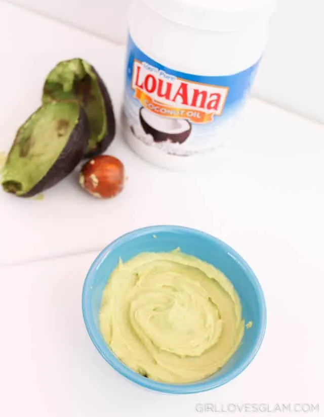 Avocado Coconut Mask Recipe on www.girllovesglam.com