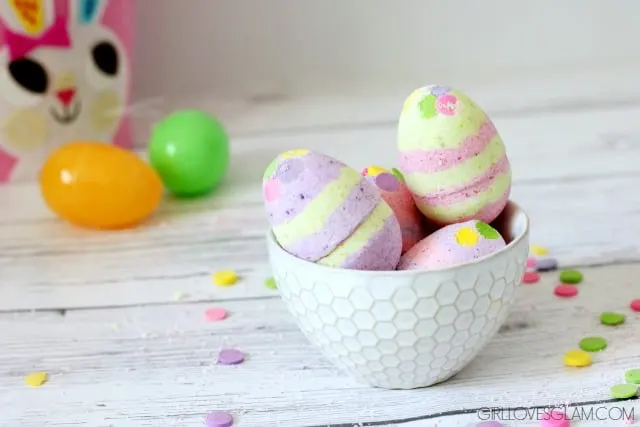 Easter Bath Bombs on www.girllovesglam.com