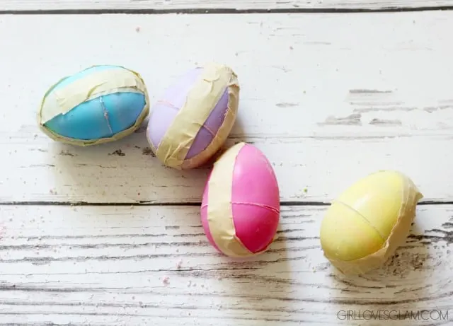 Easter Egg Bath Bomb Project on www.girllovesglam.com