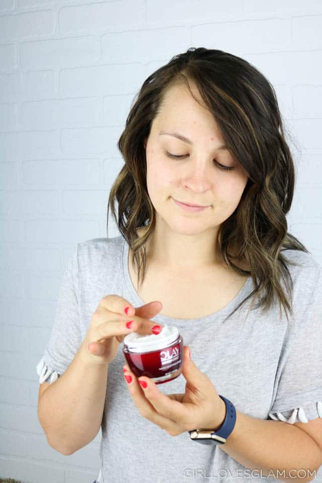 Olay Regenerist Micro-Sculpting Cream Review on www.girllovesglam.com