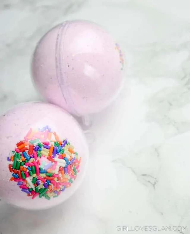 Sprinkle Bath Bombs on www.girllovesglam.com