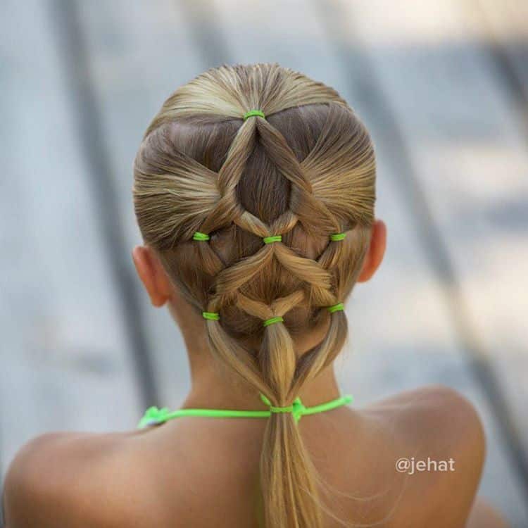 20 Perfect Swimming Hairstyles Girl Loves Glam