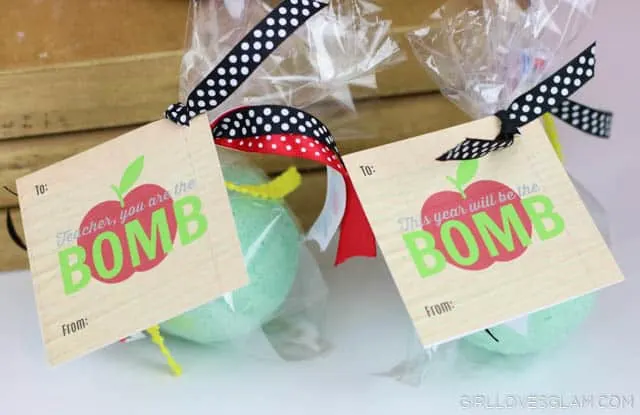 Teacher Gift Idea with Bath Bombs on www.girllovesglam.com #teacherappreciation