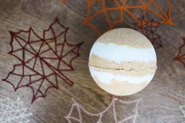 Pumpkin Pie Bath Bomb on www.girllovesglam.com