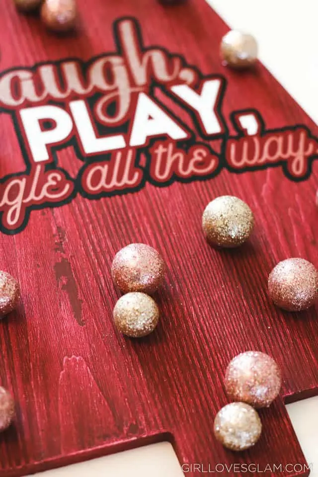 Laugh Play Jingle All The Way Decor Tutorial on www.girllovesglam.com