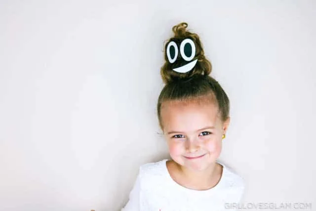 Poop Emoji Hair Tutorial on www.girllovesglam.com