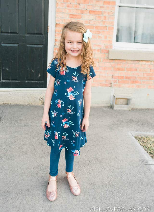 Little girl disney best sale outfits