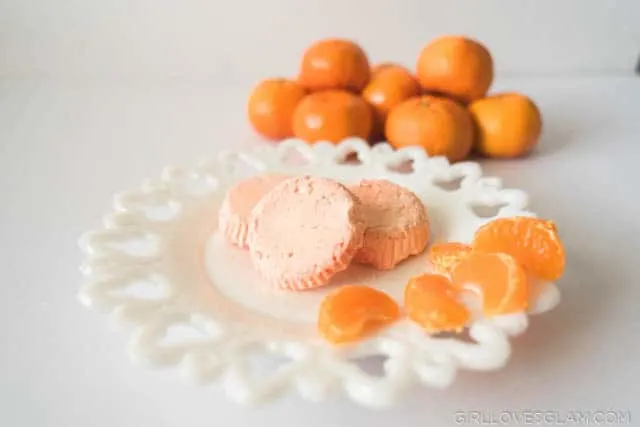 How to Make Shower Steamers on www.girllovesglam.com