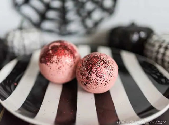 Blood Clot Bath bomb