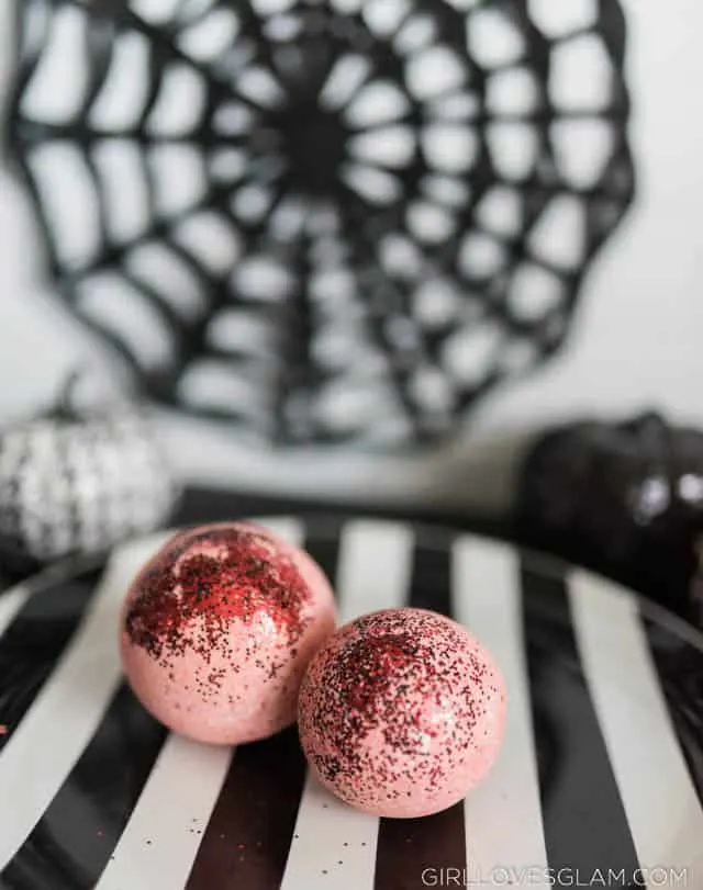 How to make Blood Bath Bombs