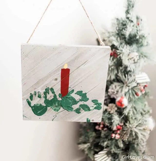 Christmas Handprint Kid Craft on www.girllovesglam.com