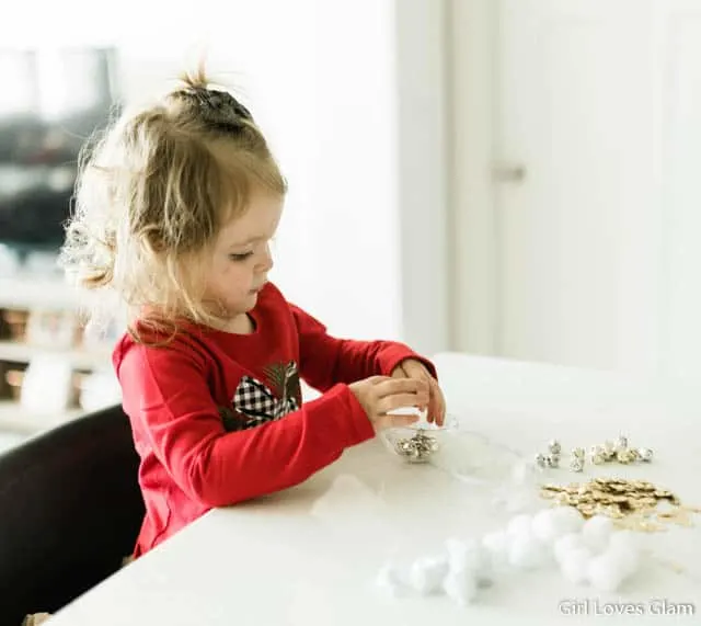 Toddler Sensory Christmas Activity