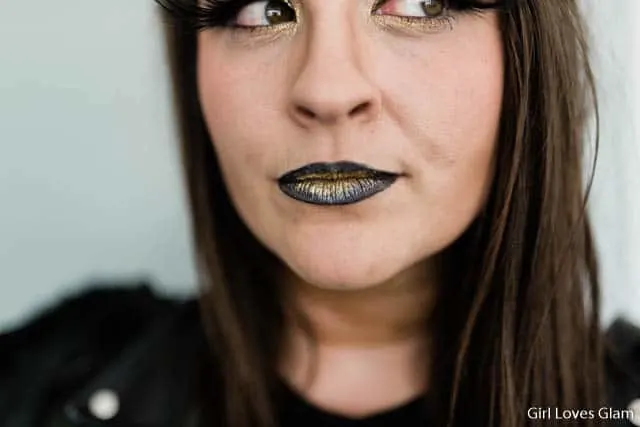 Black and Gold lips