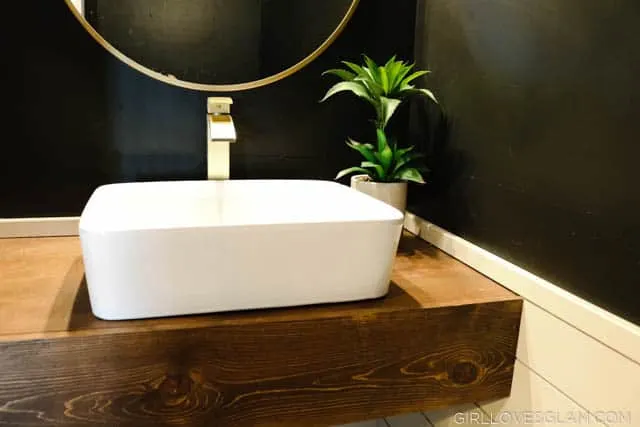 Black and Gold Bathroom