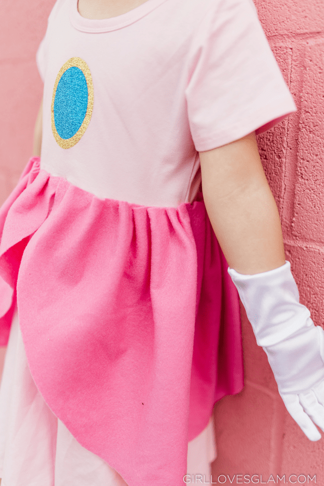DIY Princess Peach Costume